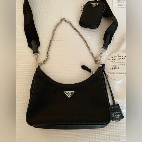Prada Nylon Re-edition 2005 Shoulder Bag black - Picture 3 of 16